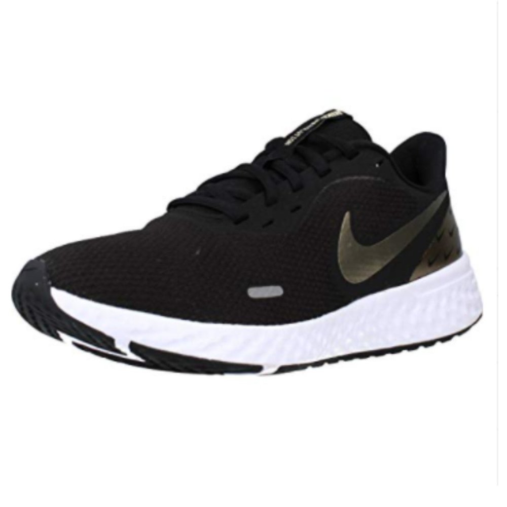 Nike Women's Revolution 5 Running Shoe, 6 US